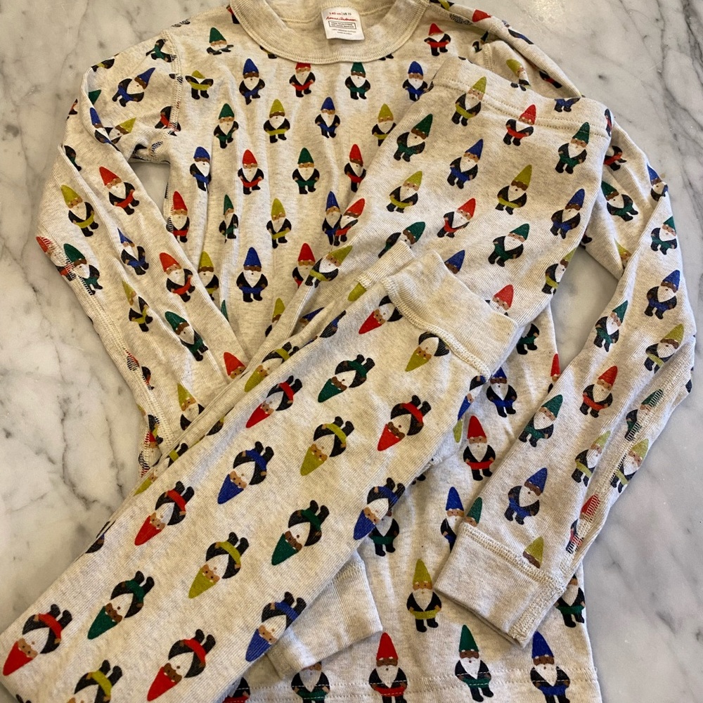 Hanna Andersson size 10 140cm santa Christmas long pajama set. EUC.